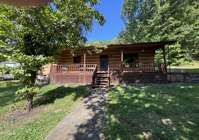 Photo 1 of Single family home for sale at 1204 Piney Mountain Rd, Newport, TN 37821 | MLS# 3542666 | Listing updated on 2026-10-02