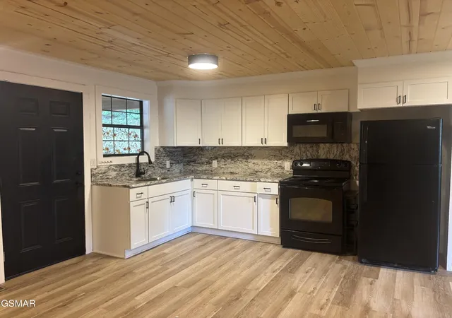 Photo 2 of Single family home for sale at 1204 Piney Mountain Rd, Newport, TN 37821 | MLS# 3542666 | Listing updated on 2026-10-02