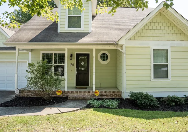Photo 2 of Single family home for sale at 160 Silver Maple Cir Sw, Cleveland, TN 37311 | MLS# 3542693 | Listing updated on 2026-09-25