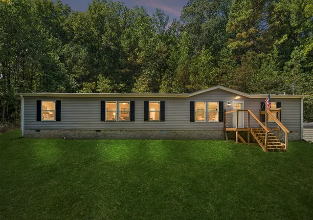 Manufactured home for sale at 110 Bakerville Rd, Waverly, TN 37185 | MLS# 3542720