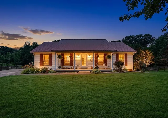 Photo 1 of Single family home for sale at 2233 Fall River Rd, Leoma, TN 38468 | MLS# 3542730 | Listing updated on 2026-10-06
