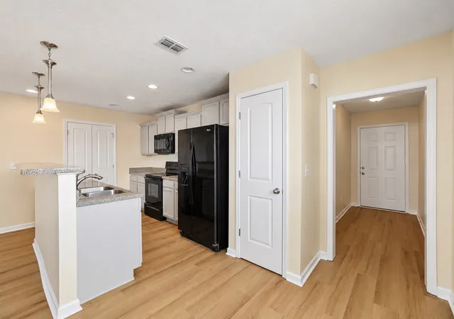 Photo 3 of Townhouse for sale at 4729 Chelanie Cir, Murfreesboro, TN 37129 | MLS# 3542761 | Listing updated on 2026-10-18