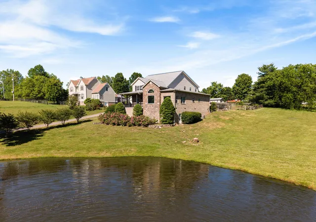 Photo 1 of Single family home for sale at 3400 Cobblestone Mills Rd, Spring Hill, TN 37174 | MLS# 3546543 | Listing updated on 2026-09-29