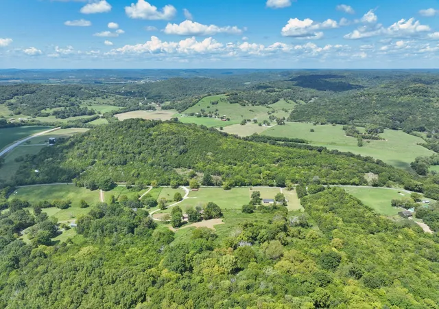 Photo 1 of House for sale at 28 Edd Hackett Rd, Pleasant Shade, TN 37145 | MLS# 3542751 | Listing updated on 2026-09-06