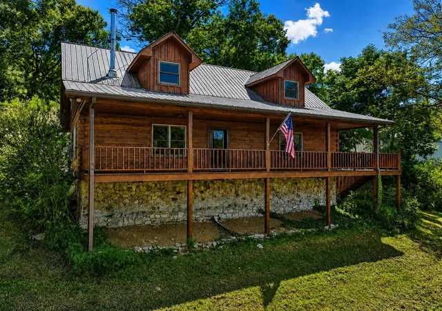 Photo 4 of House for sale at 28 Edd Hackett Rd, Pleasant Shade, TN 37145 | MLS# 3542751 | Listing updated on 2026-09-06
