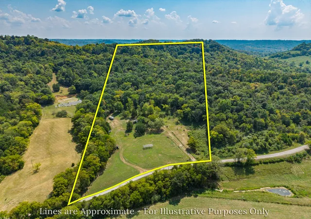 Photo 2 of Land for sale at 207 Wells Holw Rd, Petersburg, TN 37144 | MLS# 3542757 | Listing updated on 2026-09-06