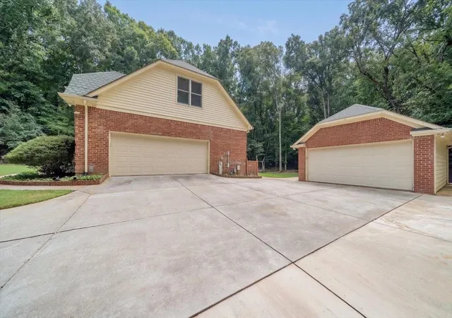 Photo 2 of Single family home for sale at 8923 Planters View Cvs Cv, Bartlett, TN 38133 | MLS# 3542756 | Listing updated on 2026-09-06