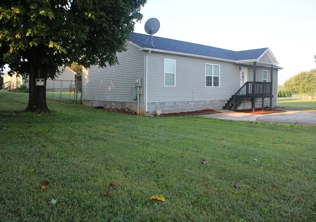 Photo 2 of Single family home for sale at 90 Allred Rd, Decherd, TN 37324 | MLS# 3542805 | Listing updated on 2026-09-23