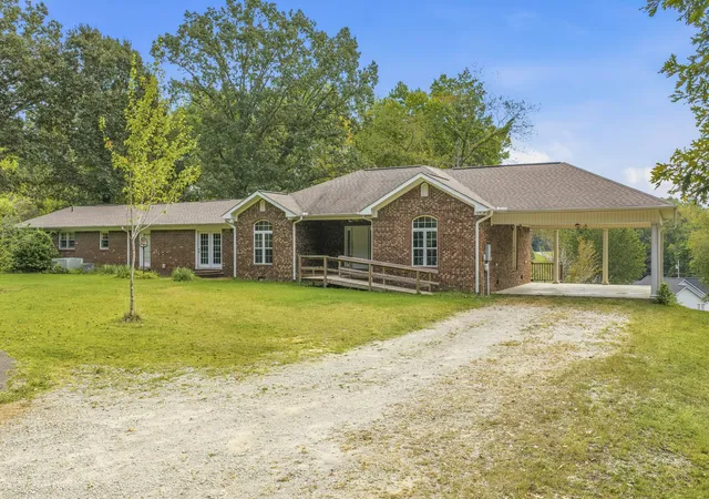 Photo 1 of Single family home for sale at 221 Dickson Ln, Parsons, TN 38363 | MLS# 3547062 | Listing updated on 2026-09-14