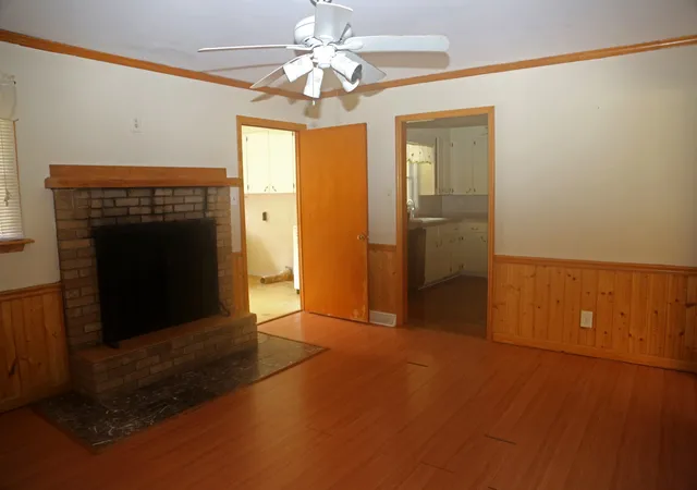 Photo 4 of Single family home for sale at 304 Hay Long Ave, Mount Pleasant, TN 38474 | MLS# 3542878 | Listing updated on 2026-09-06
