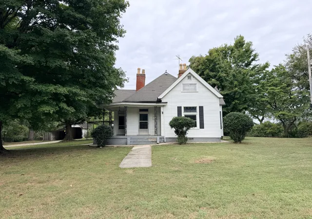 Photo 2 of Single family home for sale at 6518 Highway 49 E, Springfield, TN 37172 | MLS# 3601696 | Listing updated on 2026-10-02