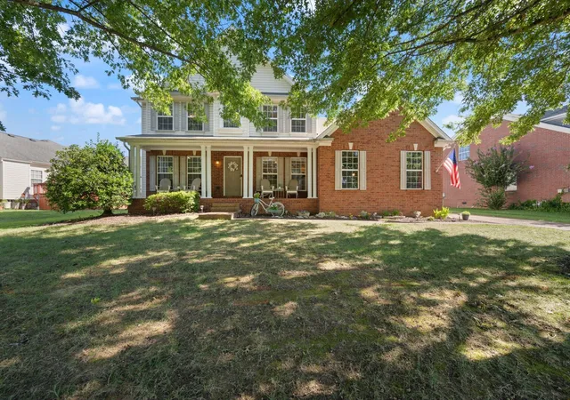 Photo 2 of Single family home for sale at 1902 Baileys Tr Dr, Spring Hill, TN 37174 | MLS# 3542893 | Listing updated on 2026-09-08