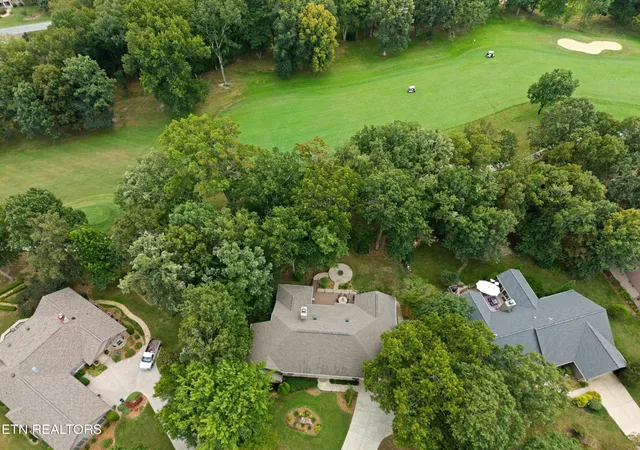 Photo 2 of Single family home for sale at 18 Mountain View Cir, Crossville, TN 38558 | MLS# 3545802 | Listing updated on 2026-09-14