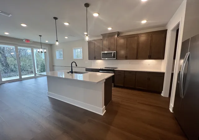 Photo 3 of Sale Pending at 626 Driftstone Ln, Murfreesboro, TN 37128 | MLS# 3542852 | Listing updated on 2026-09-06