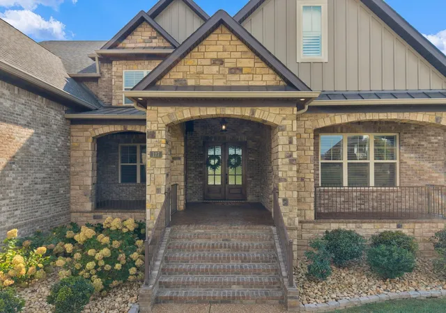 Photo 3 of Mansion for sale at 127 Kathryn Adele Ln, Mount Juliet, TN 37122 | MLS# 3542890 | Listing updated on 2026-10-08