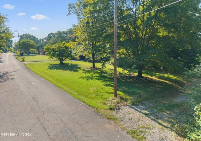 Photo 3 of Land for sale at 537 Bob White Dr, Loudon, TN 37774 | MLS# 3542891 | Listing updated on 2026-09-07