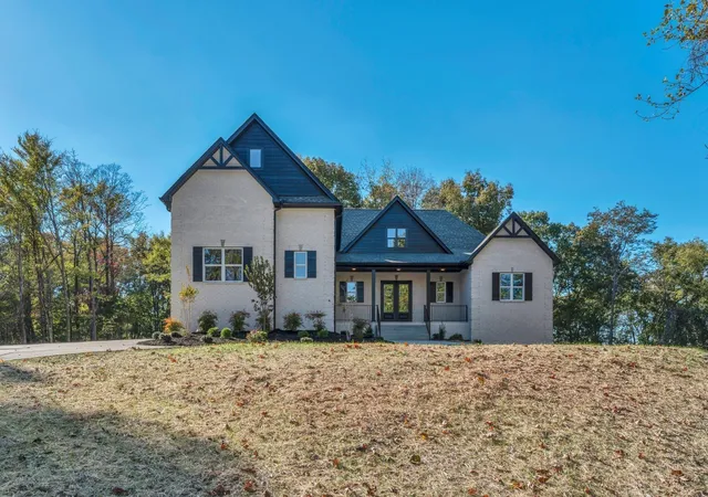 Single family home for sale at 1000 Hogans Branch Rd, Hendersonville, TN 37075 | MLS# 3542905