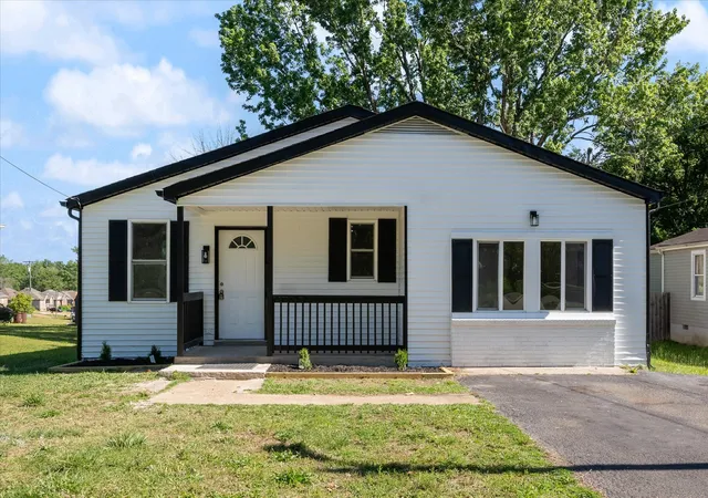 Photo 1 of Single family home for sale at 313 Warrior Rd, Madison, TN 37115 | MLS# 3542906 | Listing updated on 2026-09-08