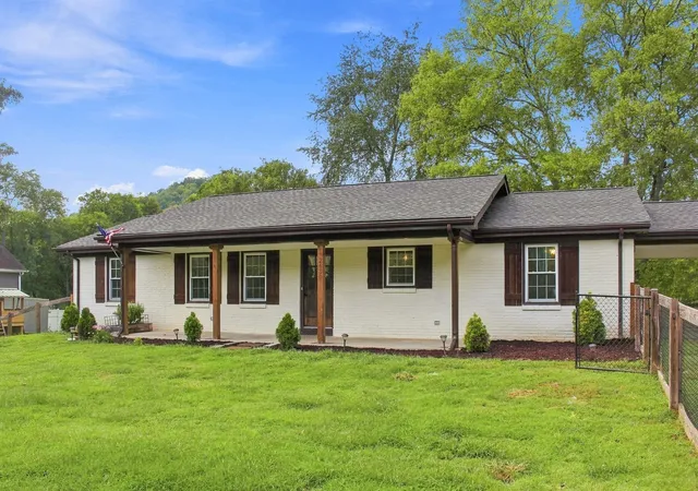 Photo 1 of Single family home for sale at 2630 Granville Hwy, Gainesboro, TN 38562 | MLS# 3543117 | Listing updated on 2026-09-07