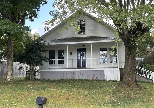 Photo 1 of Single family home for sale at 104 Knob Hl Rd, Dover, TN 37058 | MLS# 3546068 | Listing updated on 2026-09-14