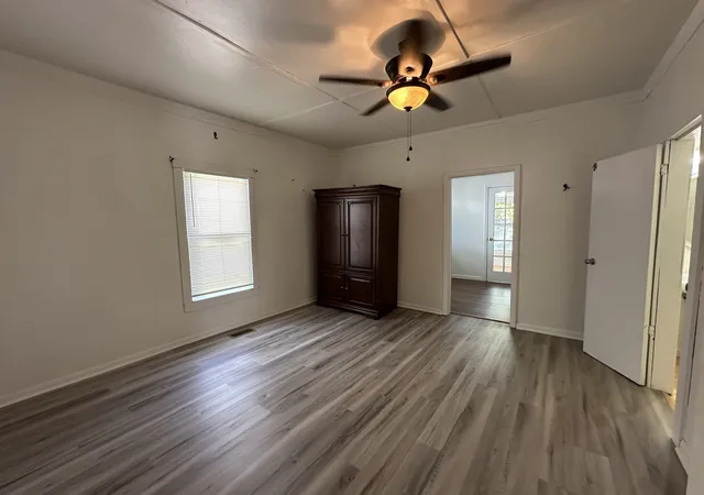 Photo 2 of Single family home for sale at 104 Knob Hl Rd, Dover, TN 37058 | MLS# 3546068 | Listing updated on 2026-09-14