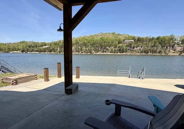 Photo 3 of Single family home for sale at 188 S River Front Dr, Clifton, TN 38425 | MLS# 3542978 | Listing updated on 2026-09-07