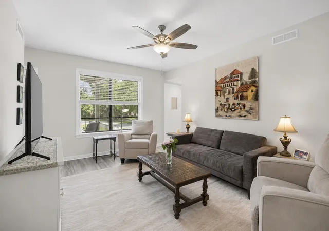Photo 2 of Condo for sale at 352 Deer Lake Dr, Nashville, TN 37221 | MLS# 3546285 | Listing updated on 2026-09-17