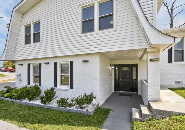 Photo 2 of Single family home for sale at 118 Catalpa Dr, Mount Juliet, TN 37122 | MLS# 3542999 | Listing updated on 2026-09-07