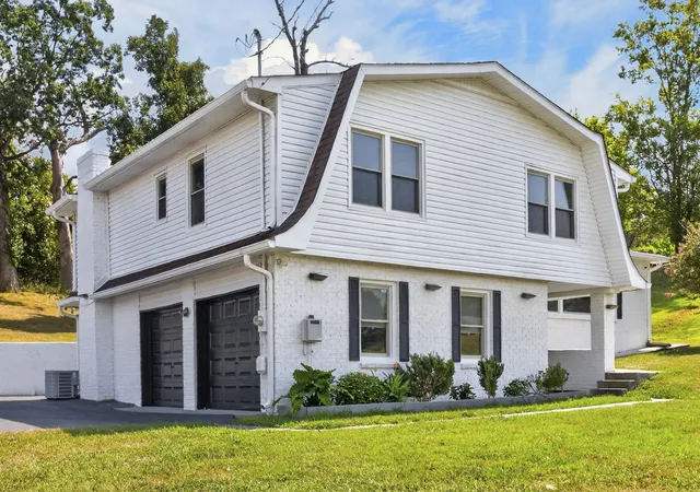 Photo 4 of Single family home for sale at 118 Catalpa Dr, Mount Juliet, TN 37122 | MLS# 3542999 | Listing updated on 2026-09-07