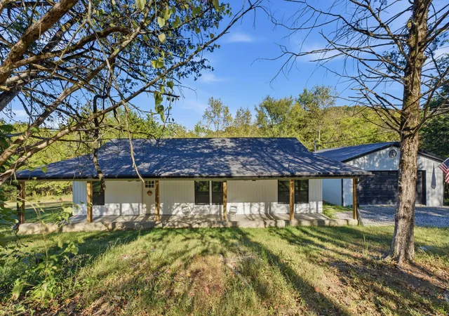 Single family home for sale at 9 Boston Ln, Carthage, TN 37030 | MLS# 3615729