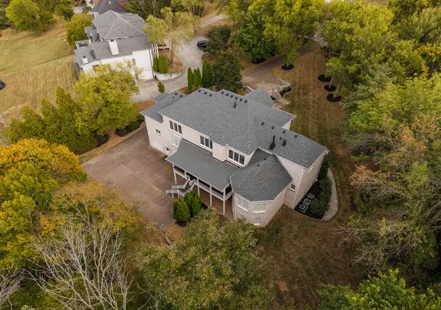 Photo 3 of Single family home for sale at 5144 Walnut Park Dr, Brentwood, TN 37027 | MLS# 3612579 | Listing updated on 2026-10-09