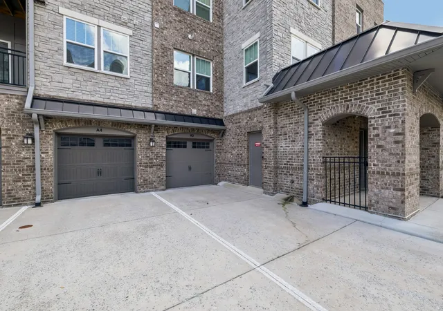 Photo 3 of Condo for sale at 141 Saundersville Rd #1105, Hendersonville, TN 37075 | MLS# 3547825 | Listing updated on 2026-09-14
