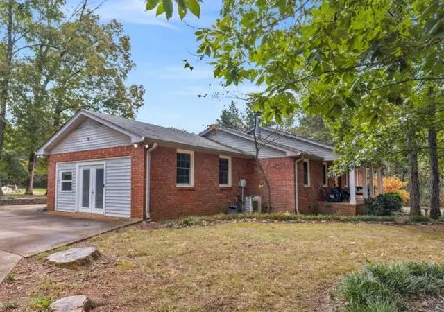 Photo 4 of Single family home for sale at 2217 Quarry Rd, Mount Juliet, TN 37122 | MLS# 3543065 | Listing updated on 2026-09-14