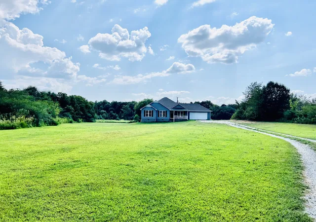 Photo 2 of Single family home for sale at 133b Wells Lee Rd, Elora, TN 37328 | MLS# 3543092 | Listing updated on 2026-09-15