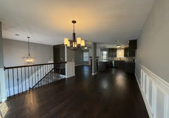 Photo 3 of Single family home for sale at 806 Rushing Dr, Clarksville, TN 37042 | MLS# 3618863 | Listing updated on 2026-10-10