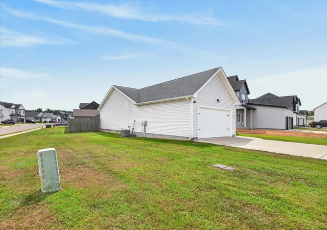 Photo 2 of Single family home for sale at 134 Monaghan Dr, Clarksville, TN 37042 | MLS# 3543089 | Listing updated on 2026-10-02