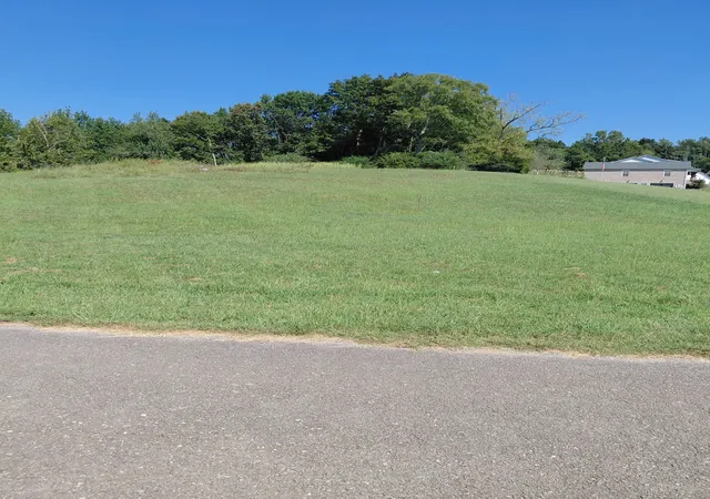 Photo 1 of Land for sale at 5 Rivercrest, Castalian Springs, TN 37031 | MLS# 3545553 | Listing updated on 2026-10-06