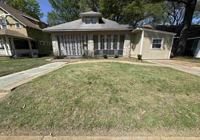 Photo 1 of Single family home for sale at 1570 E Mclemore Ave, Memphis, TN 38106 | MLS# 3543110 | Listing updated on 2026-09-07