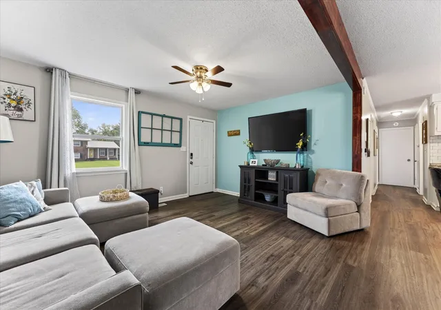 Photo 4 of Single family home for sale at 117 Susan St, Clarksville, TN 37042 | MLS# 3598268 | Listing updated on 2026-10-13