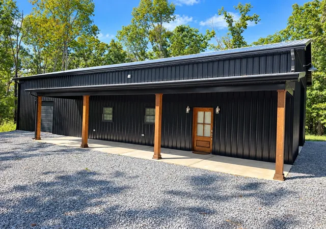 Single family home for sale at 132 Eagle View Dr, Dover, TN 37058 | MLS# 3546010