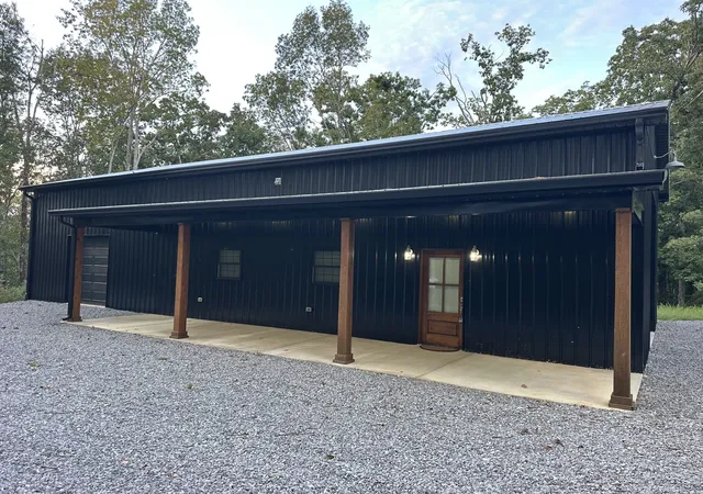 Photo 4 of Single family home for sale at 132 Eagle View Dr, Dover, TN 37058 | MLS# 3546010 | Listing updated on 2026-09-14