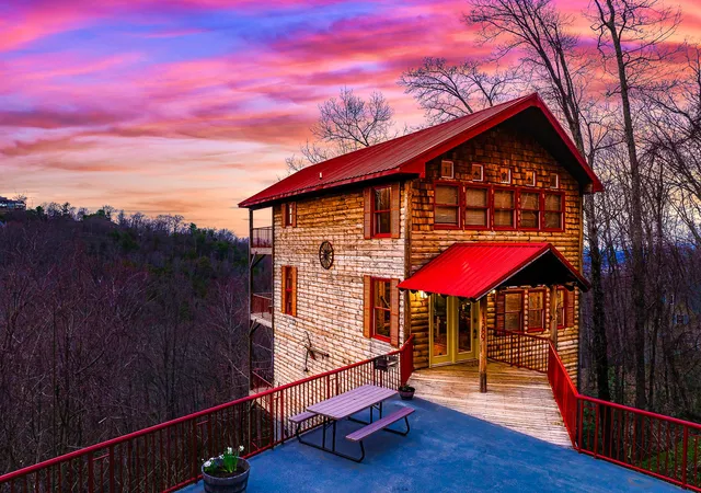 Photo 1 of Single family home for sale at 1389 N Baden Dr, Gatlinburg, TN 37738 | MLS# 3543125 | Listing updated on 2026-09-08
