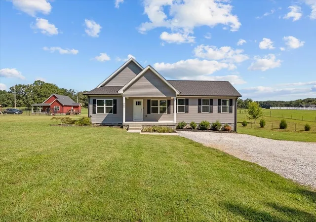 Photo 2 of Single family home for sale at 409 Pruett Rd, Dickson, TN 37055 | MLS# 3543139 | Listing updated on 2026-09-17