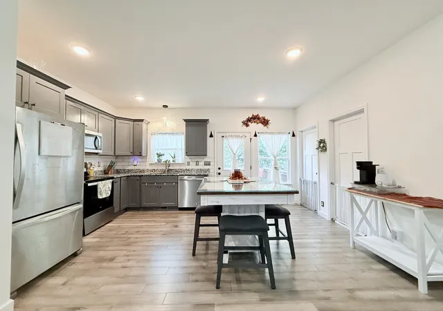 Single family home for sale at 1021 Woodmont Dr, Dickson, TN 37055 | MLS# 3544492