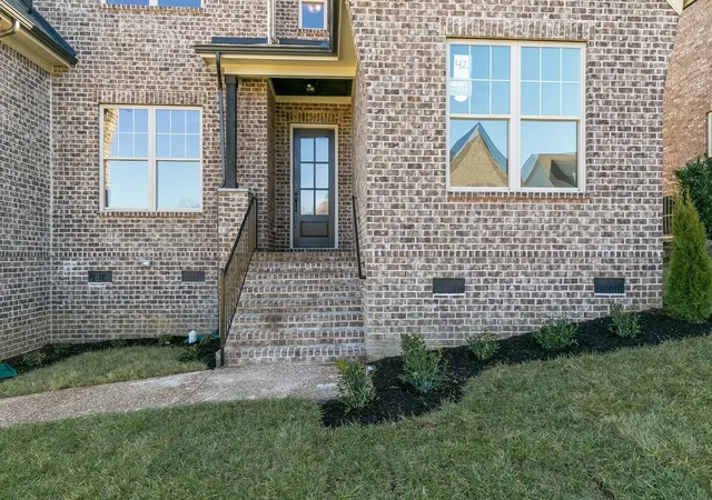 Photo 1 of Single family home for sale at 501 Elissa Pvt Pl, Hendersonville, TN 37075 | MLS# 3613035 | Listing updated on 2026-10-30