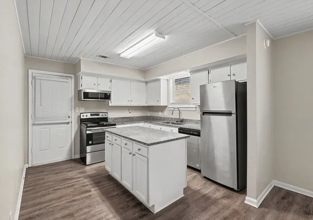 Photo 3 of Single family home for sale at 636 Frankfort Dr, Hermitage, TN 37076 | MLS# 3592336 | Listing updated on 2026-09-16