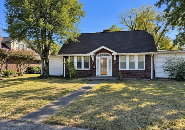 Photo 4 of Single family home for sale at 1120 Greenfield Ave, Nashville, TN 37216 | MLS# 3612614 | Listing updated on 2026-10-08