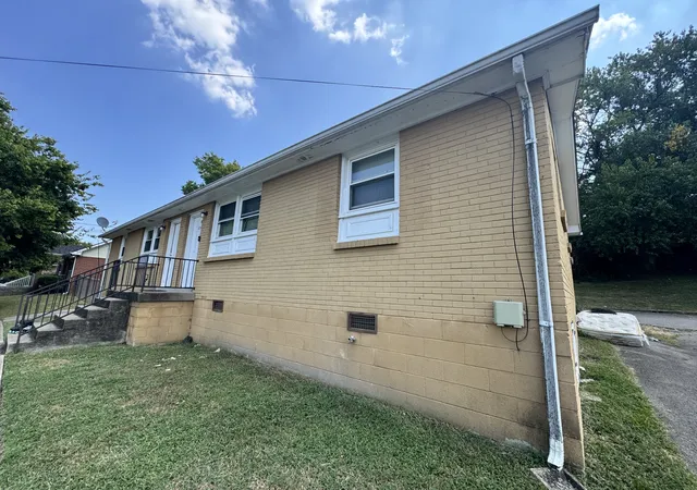 Photo 3 of Multi family home for sale at 3224 Spears Rd, Nashville, TN 37207 | MLS# 3543159 | Listing updated on 2026-09-08