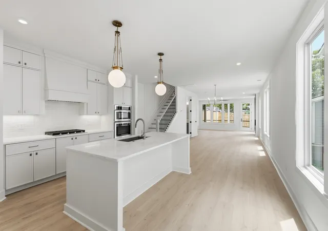 Photo 3 of Single family home for sale at 601 James Ave, Nashville, TN 37209 | MLS# 3543161 | Listing updated on 2026-09-08