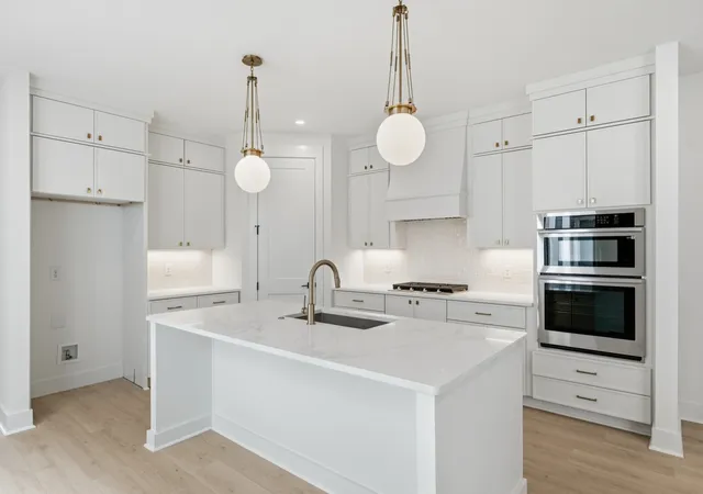 Photo 3 of Single family home for sale at 601 James Ave, Nashville, TN 37209 | MLS# 3543161 | Listing updated on 2026-09-08